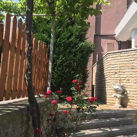 Relax Hostel Burgasz