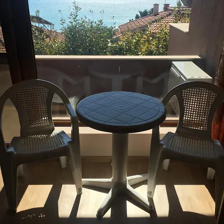 Relax Hostel Burgasz