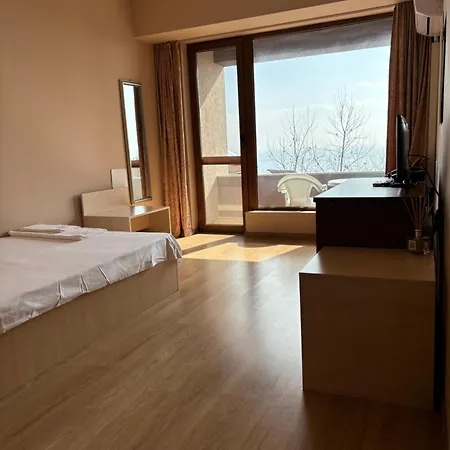 Relax Sarafovo Hotel