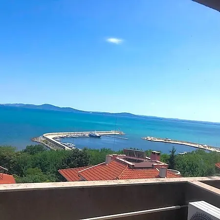 Relax Hostel Burgas Stad